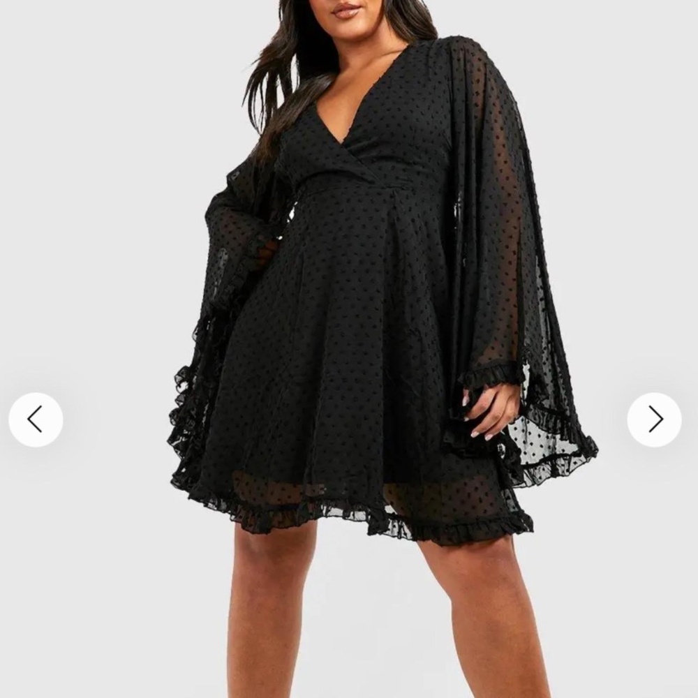 boohoo l Plus BLACK Dobby Chiffon Wide Sleeve Skater Dress 16